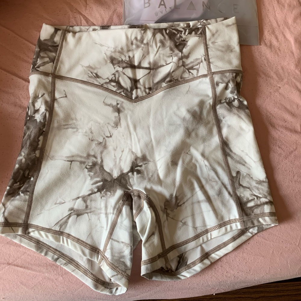 Balance athletica oasis shorts tie dye salt